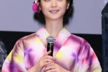 佐々木希が浴衣姿で芸能生活10周年に感慨深げに