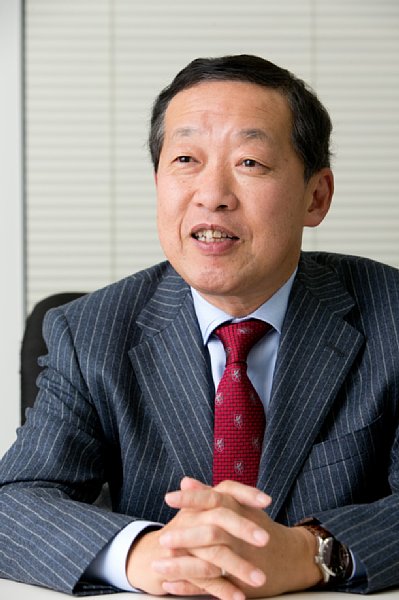 「親捨て」を提唱した宗教学者の島田裕巳氏