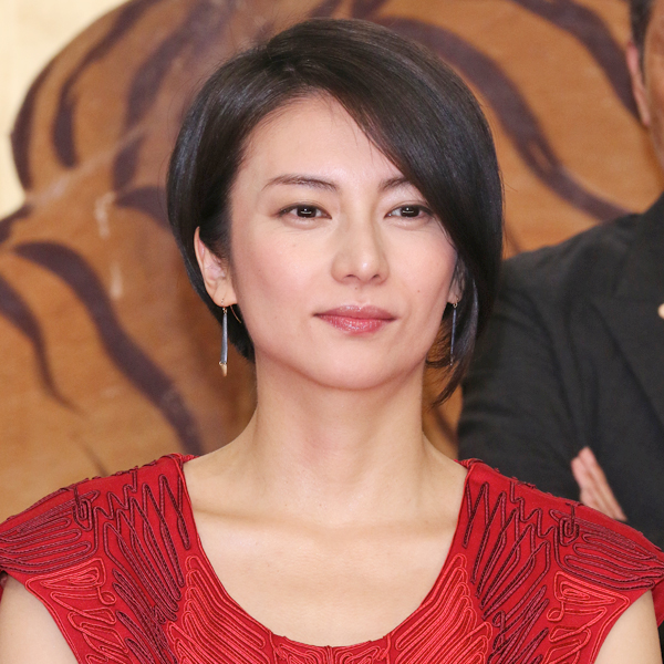 “和牛王”との交際で女優兼社長に？