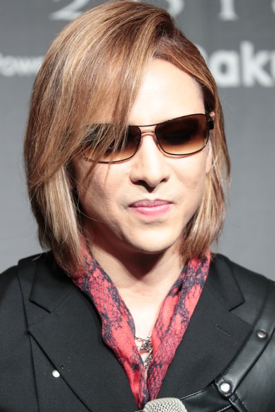 「VISUAL JAPANN SUMMIT 2016」に出演するYOSHIKI