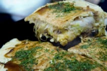 広島グルメ お好み焼きに続く新定番は汁なし担々麺