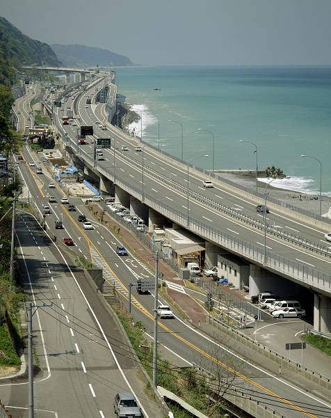 北陸地方には高収入世帯が偏在している（写真：アフロ）