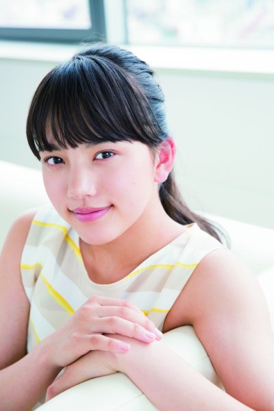 清原果耶は「アミューズオーディションフェス2014」でグランプリを受賞し、芸能界デビュー。