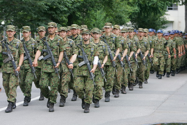 自衛隊 と通常の軍隊の 国防軍 はどう違うのか Newsポストセブン