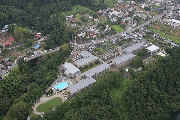 凶行の現場となった「津久井やまゆり園」