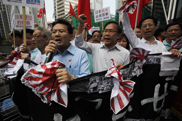 2012年の反日デモでは日系企業が襲撃された Reuters/AFLO