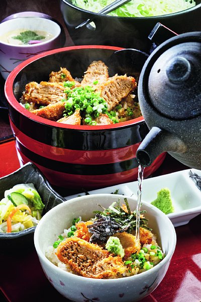 ひつまぶしならぬ名古屋名物「かつまぶし」