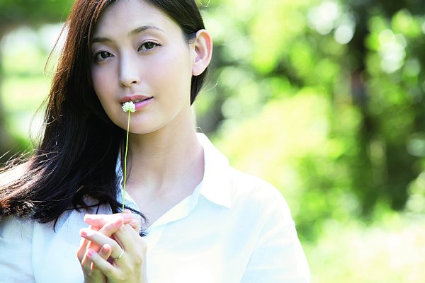 写真 妻の名は塔子 妻は美しく醜い顔でキュウリを貪る Newsポストセブン Part 3 写真 妻の名は塔子 妻は美しく醜い顔でキュウリを貪る Newsポストセブン Part 3