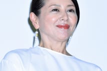 小泉今日子と語った上野千鶴子　小泉の不敵な笑みを絶賛