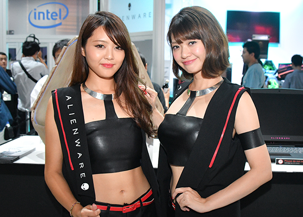 「東京ゲームショウ2016」で見つけた美女コンパニオン