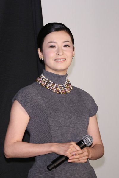 『四月は君の嘘』で主人公の母を演じる檀れい