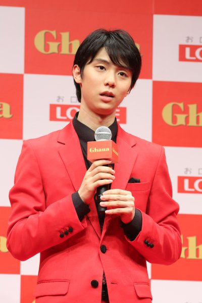 美女軍団にタジタジの羽生結弦