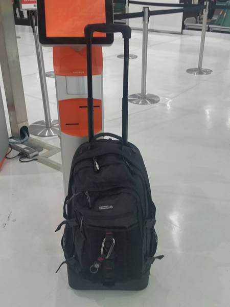 LCC機内持込サイズ（30L）キャリー付きバックパック