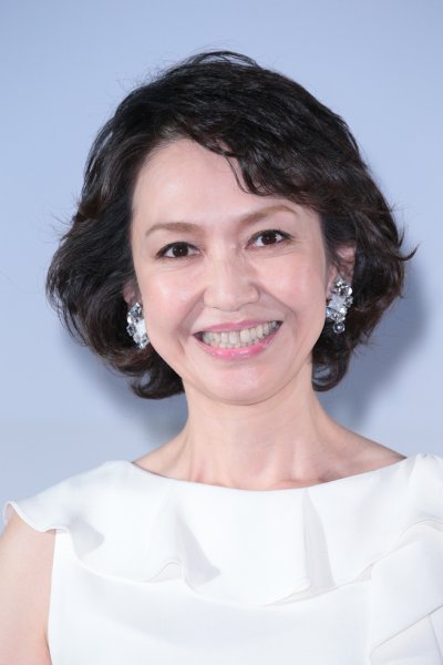 「ベネフィーク」の新エステ発表会に出席した賀来千香子