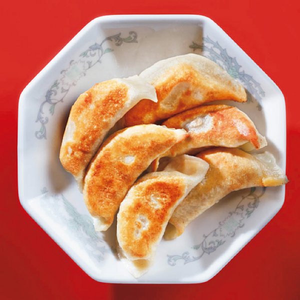 「中華料理　香州」の焼きギョーザ