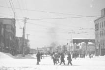 米軍の空襲を免れた「神保町古書店街伝説」の真偽