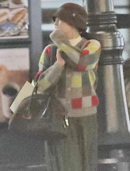 問題のお会計を終えて蒼井と出てきた高畑