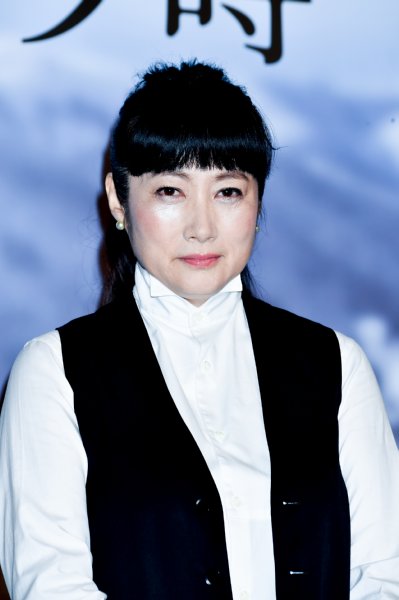 ドラマ『氷の轍』で水産会社社長を演じる余貴美子