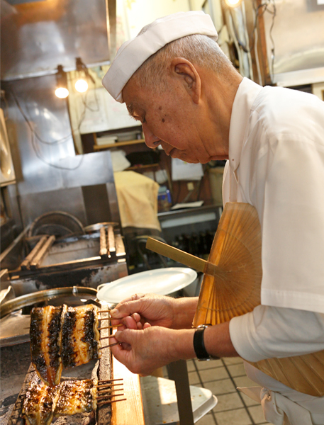 なぎの老舗『野田岩』の五代目当主・金本兼次郎さん（88才）