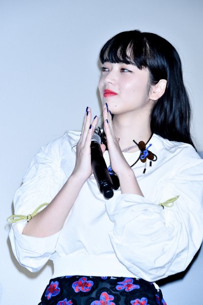 映画『ぼくは明日、昨日のきみとデートする』出演の小松菜奈