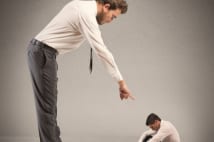 「クラッシャー上司」の恐怖(写真:アフロ)