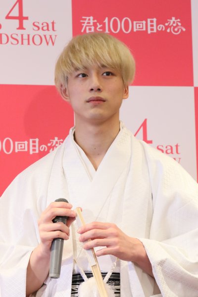 写真 Miwaと映画でw主演の坂口健太郎 イメージ一新の金髪に Newsポストセブン Part 2