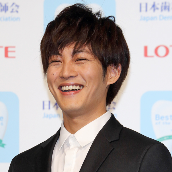 松坂桃李 1人にこだわること を卒業し共演者と交流 Newsポストセブン 松坂桃李 1人にこだわること を卒業し共演者と交流 Newsポストセブン