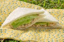 『ホクサイと飯さえあれば』で話題の「変身のサンドイッチ」