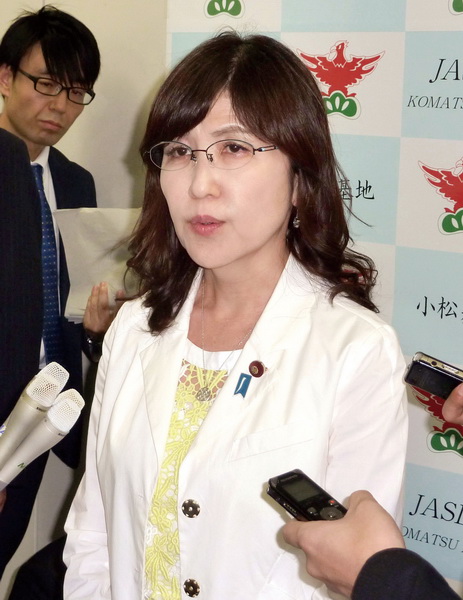 稲田防衛相も消費増税の先送りには否定的だった