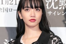 若手女優・小松菜奈　「死体顔」が得意、「底が見えない」評