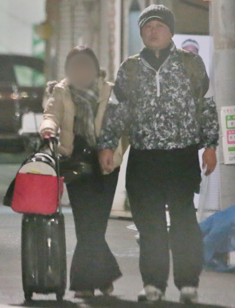 デーブの新恋人は川上麻衣子似のショートカット