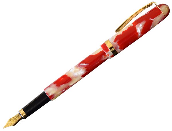 『京都セルロイド金魚シリーズ万年筆』（シガータイプ・金、1万9440円）