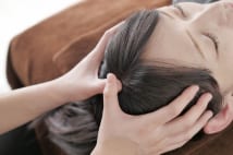 育毛剤にプラスすべきケア方法、どれが正解?