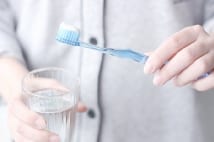 歯磨きサボりでEDのリスク増大　歯周病患者のED率は3倍