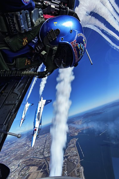専門写真家がコックピットから撮影 空駆ける美しき戦闘機 Newsポストセブン