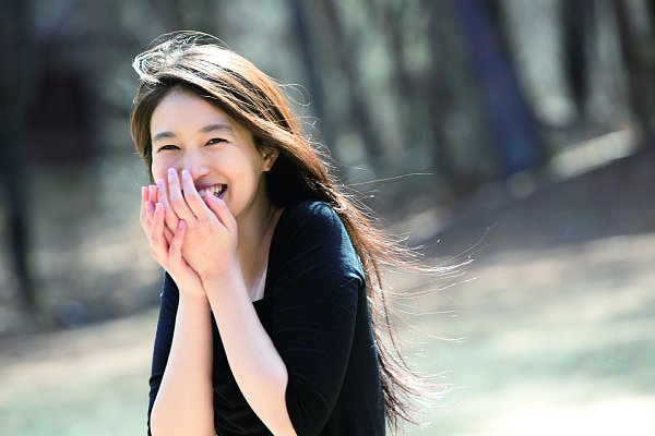 謎の美女・YURIも西田幸樹氏が撮影