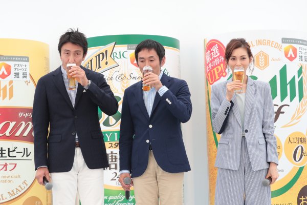 「アスリートブレーンズ推奨商品認定発表会」に登場した押切もえ、為末大氏、朝原宣治氏
