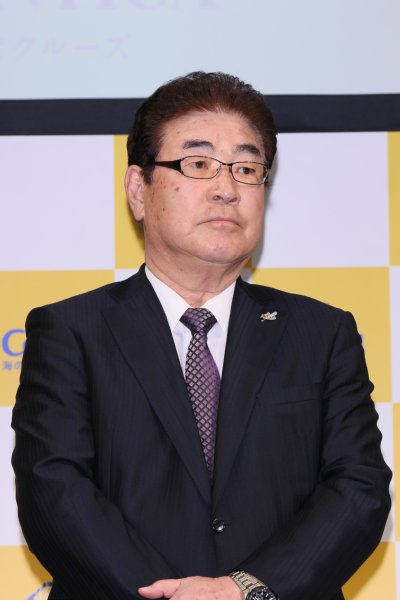 コスタクルーズのCM関連イベントに登場した山本浩二氏