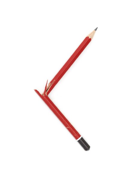 母に鉛筆で腕や背中を刺され…（写真／アフロ）