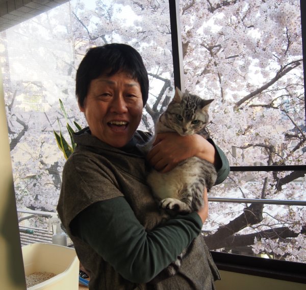 5万匹の猫をお世話してきたキャットシッターの南里秀子さん