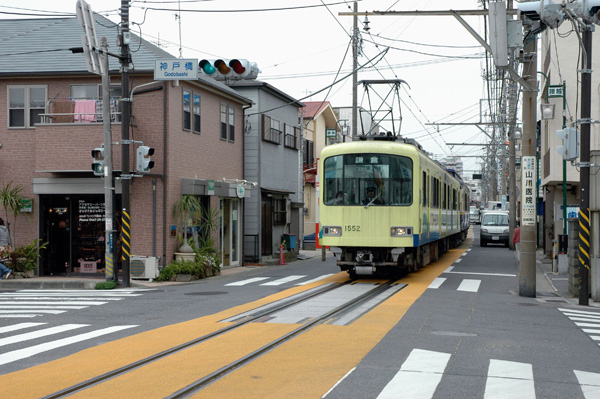 江ノ電は車両のバリエーションが多いことでも知られる