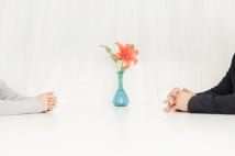 夫婦別姓の意識調査 賛成62%「同姓強制する国は珍しい」