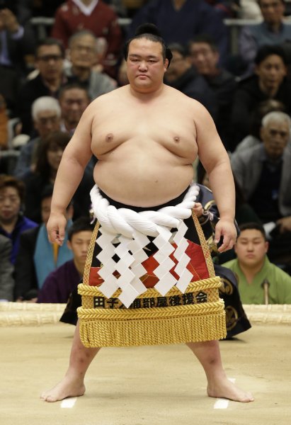 横綱昇進で年収も急上昇の稀勢の里（写真・時事通信フォト）