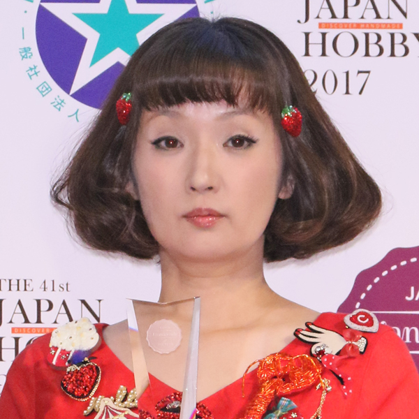 幼稚園の送迎時に化粧はおかしいという千秋