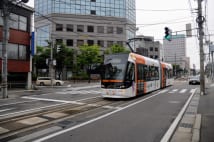 次世代型路面電車 導入機運高まるも様々な障壁あり
