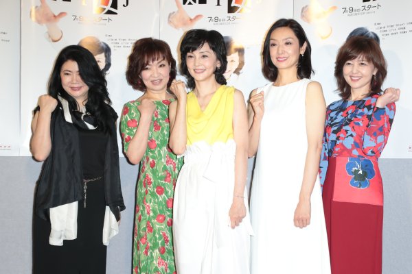 ドラマ『定年女子』出演の南果歩、草刈民代、清水ミチコ、石野真子