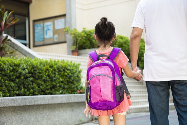 子供の健康をめぐって論争（写真：アフロ）