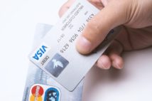 手軽に国際分散投資 クレカのポイントを使うサービスも登場
