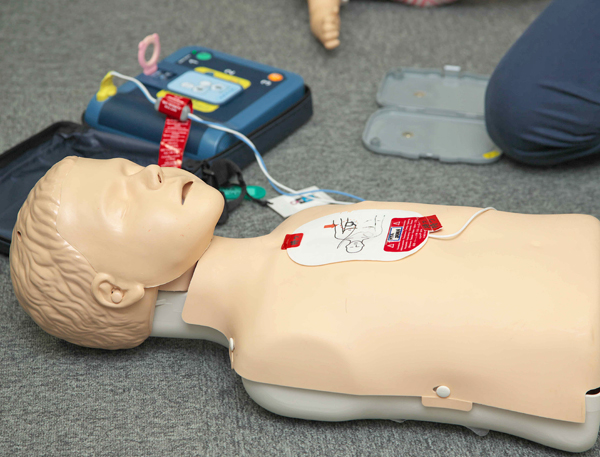 「AED」は心肺停止の救世主