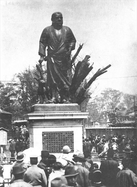 上野公園の西郷隆盛銅像（昭和初期）　共同通信社